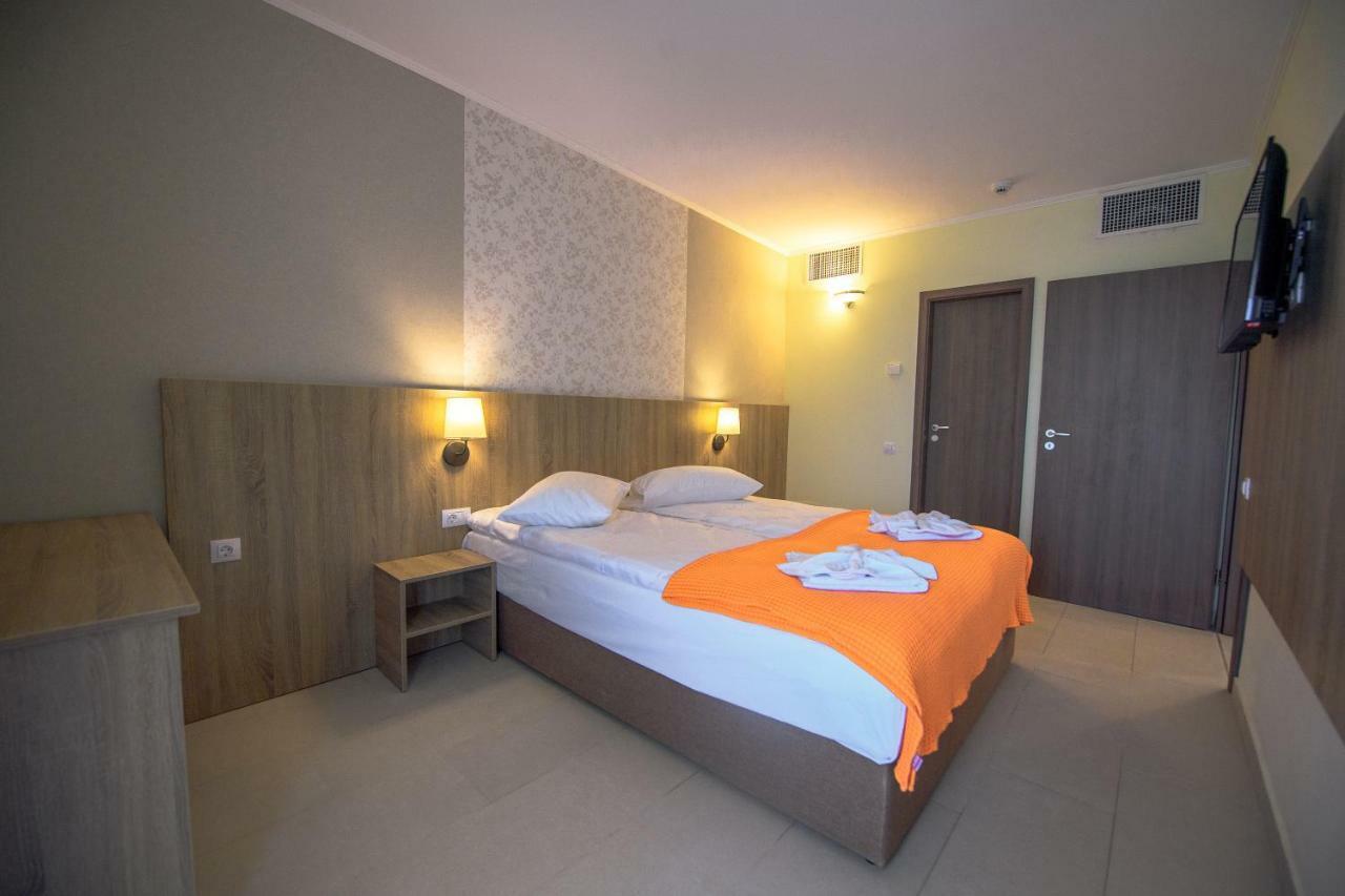 Hotel Piccadilly Мамая Экстерьер фото