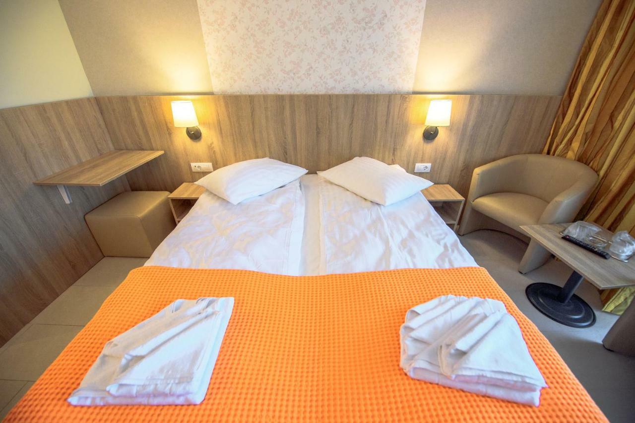 Hotel Piccadilly Мамая Экстерьер фото